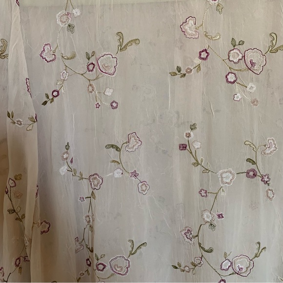 Avenue | Size 14/16 Long Sleeve Floral Button Up Collard Blouse Embroidered - Picture 5 of 13